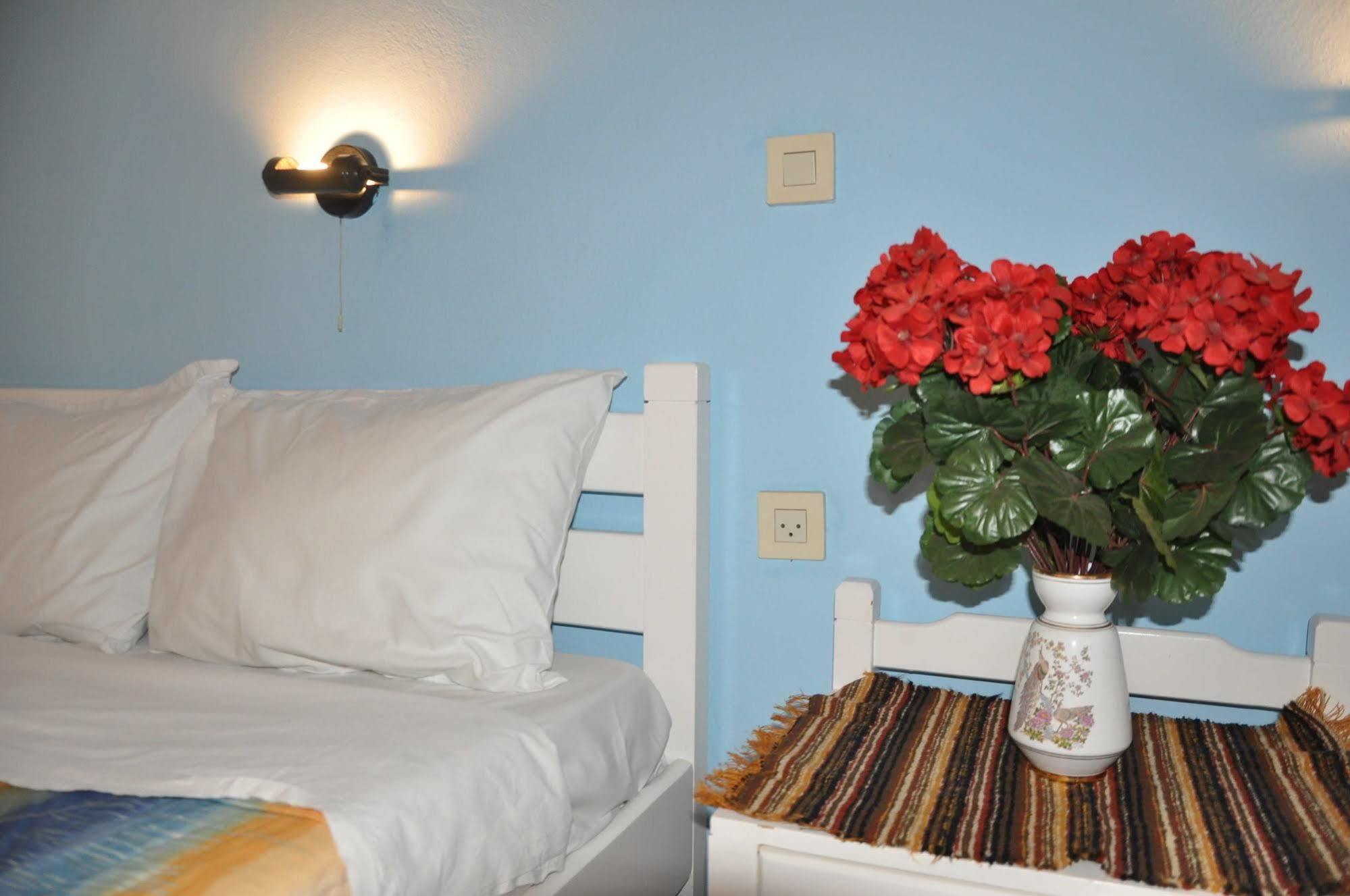 Alexandra Rooms Малиа Екстериор снимка